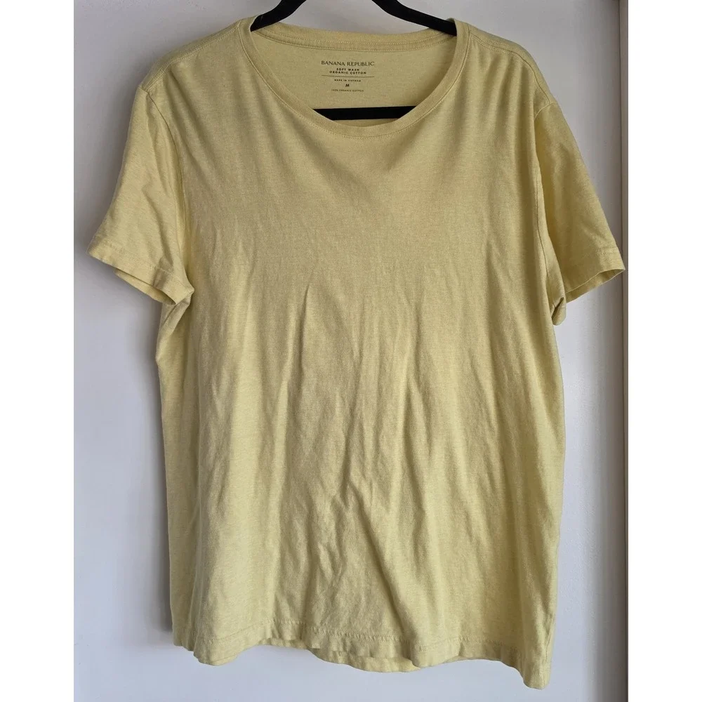 Banana Republic T-Shirt M Yellow Solid Cotton Casual Short Sleeve Tee Top